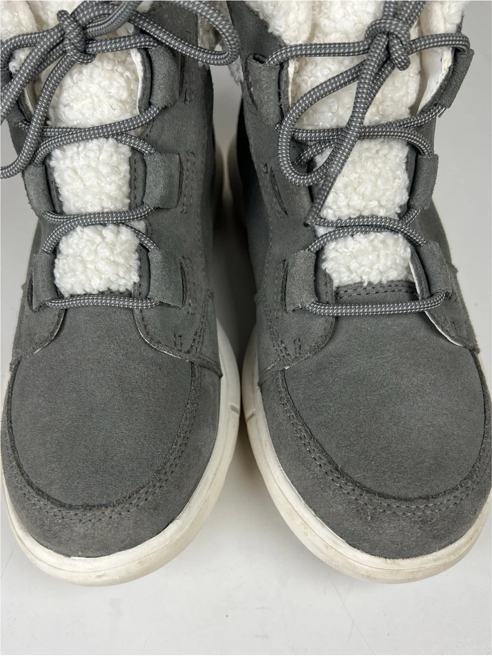 SOREL Women’s Size 6.5 Gray Suede Explorer II Next Carnival Waterproof Boots